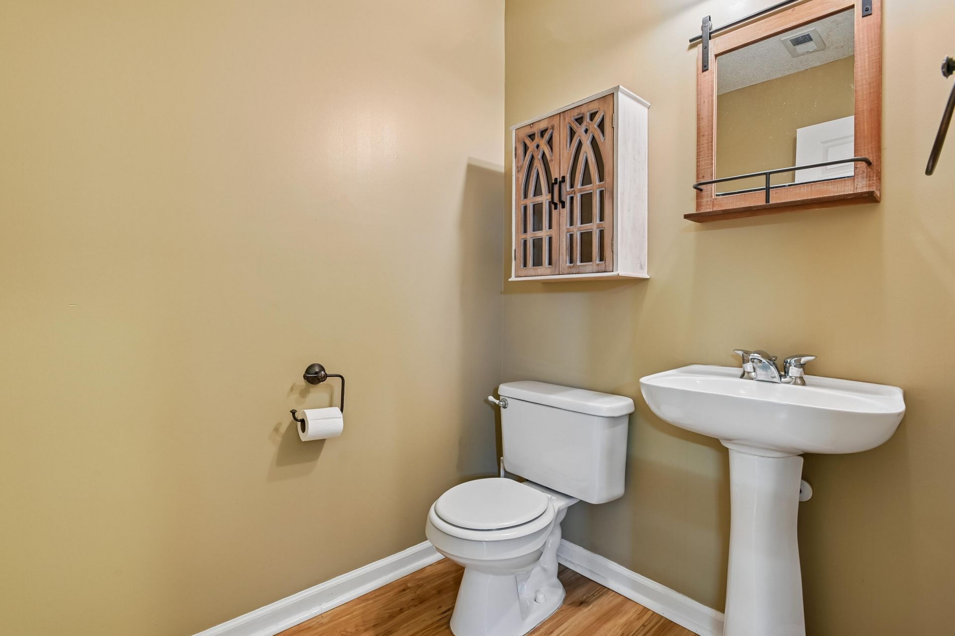 1048 Moss Grove Drive Photo 20