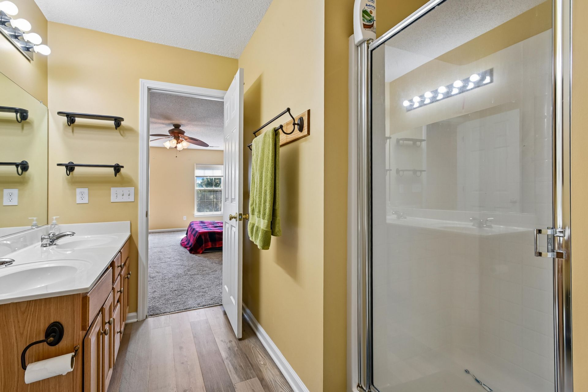 1048 Moss Grove Drive Photo 24