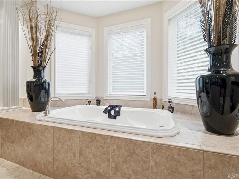3997 Fox Run Drive, Bellbrook, OH 45305 Photo 44
