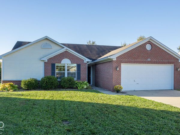 6209 Glebe Circle , Indianapolis, IN 46237