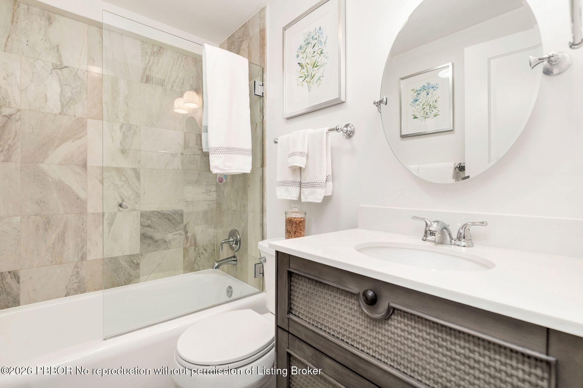 401 Peruvian Avenue, Unit 104, Palm Beach, FL 33480 Photo