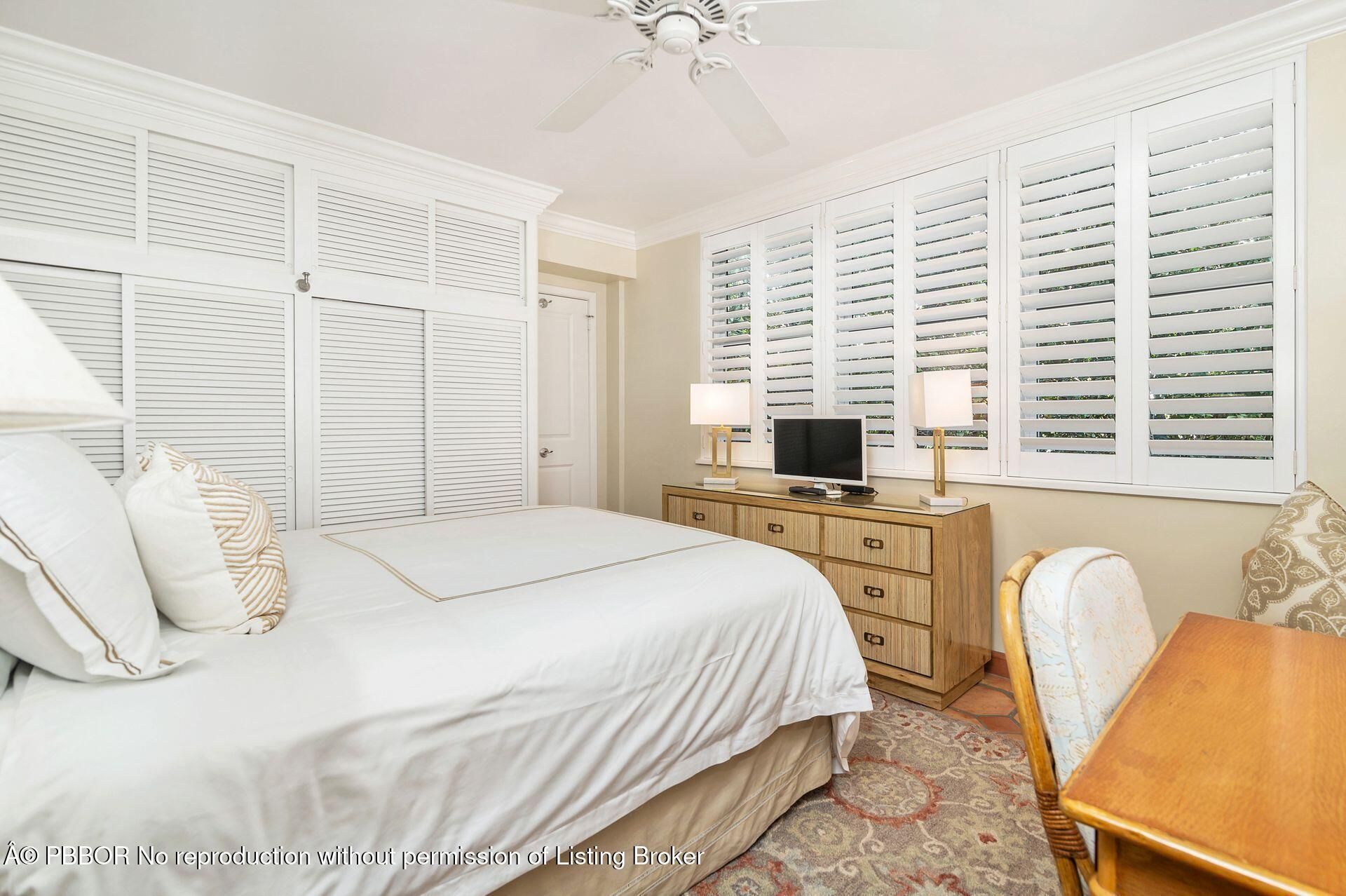 401 Peruvian Avenue, Unit 1050, Palm Beach, FL 33480 Photo