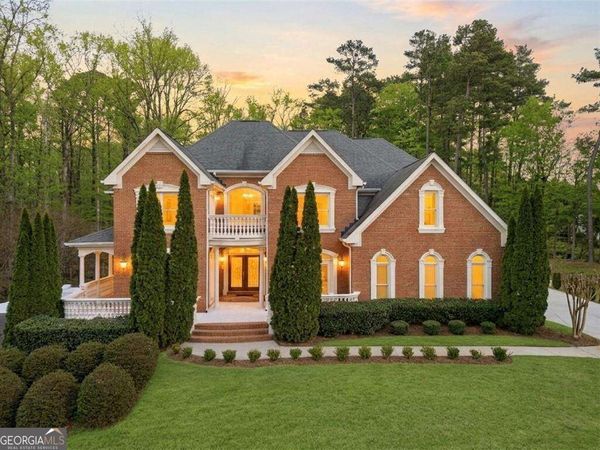 2650 Riverfront Drive, Snellville, GA 30039
