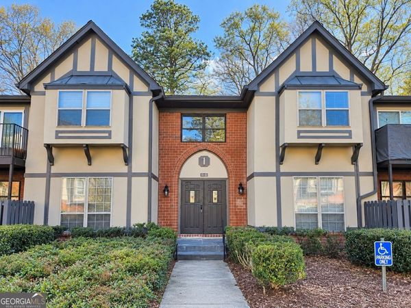 6851 Roswell Road, Unit I13, Sandy Springs, GA 30328