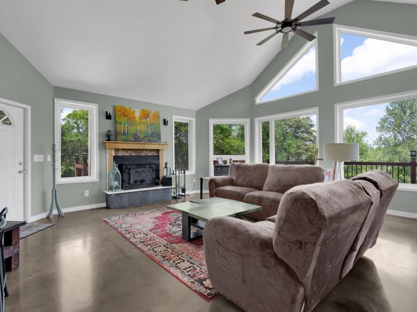 232 Covenant Ln , McMinnville, TN 37110