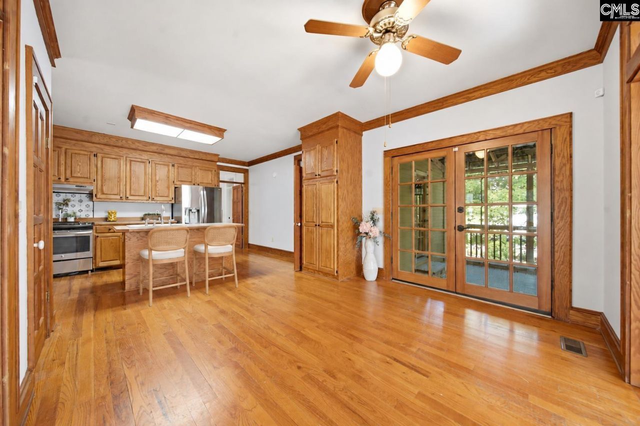 409 Mallard Lakes Drive  Photo 12