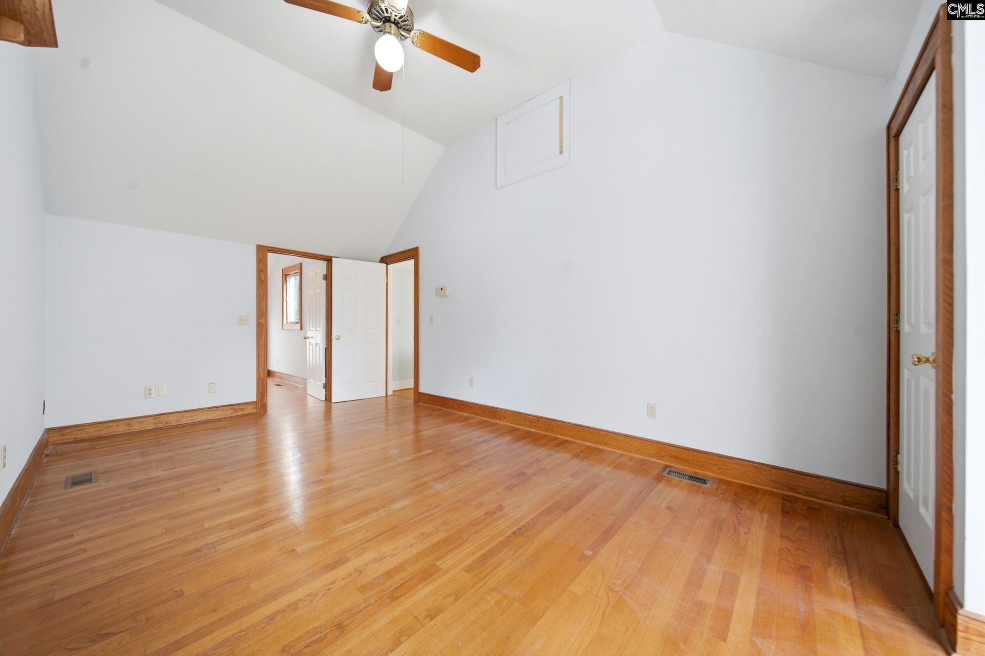 409 Mallard Lakes Drive  Photo 32