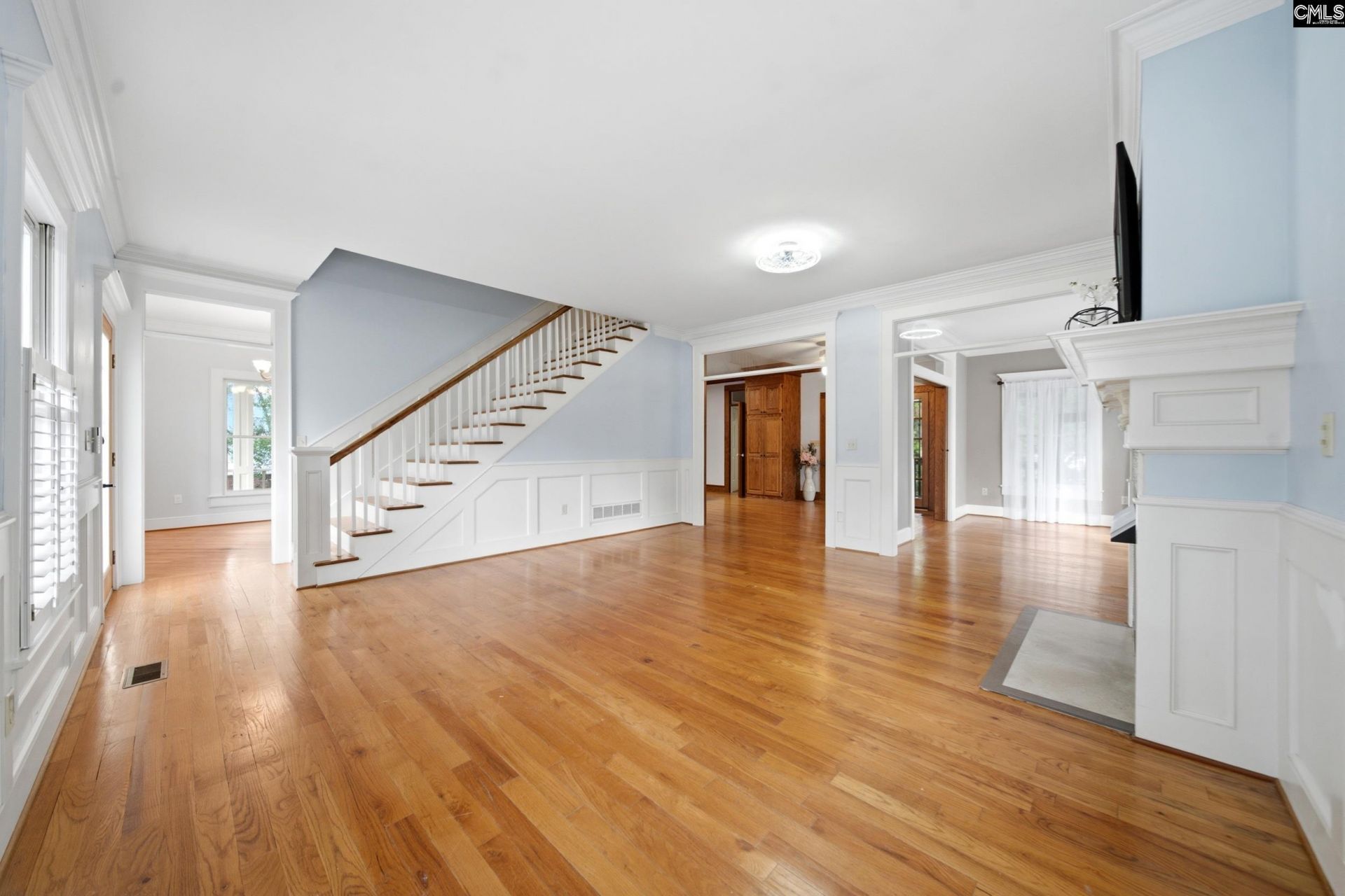 409 Mallard Lakes Drive  Photo 4