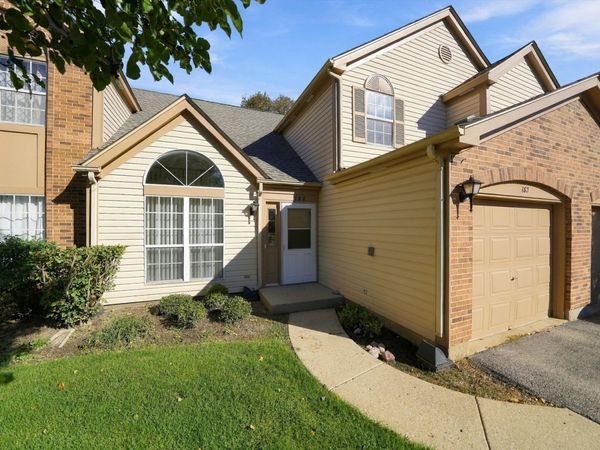 182 Wellington Circle , Gurnee, IL 60031
