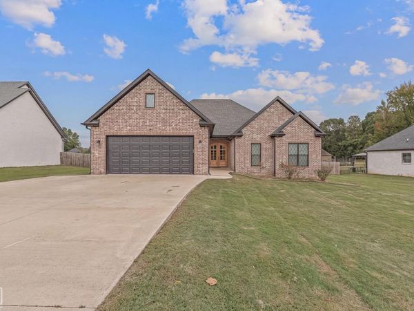 3202 Fairview Road, Paragould, AR 72450
