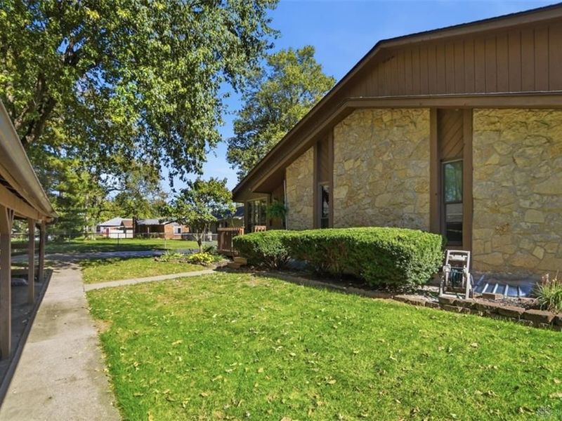 2405 Bendel Street, Middletown, OH 45044 Photo 3