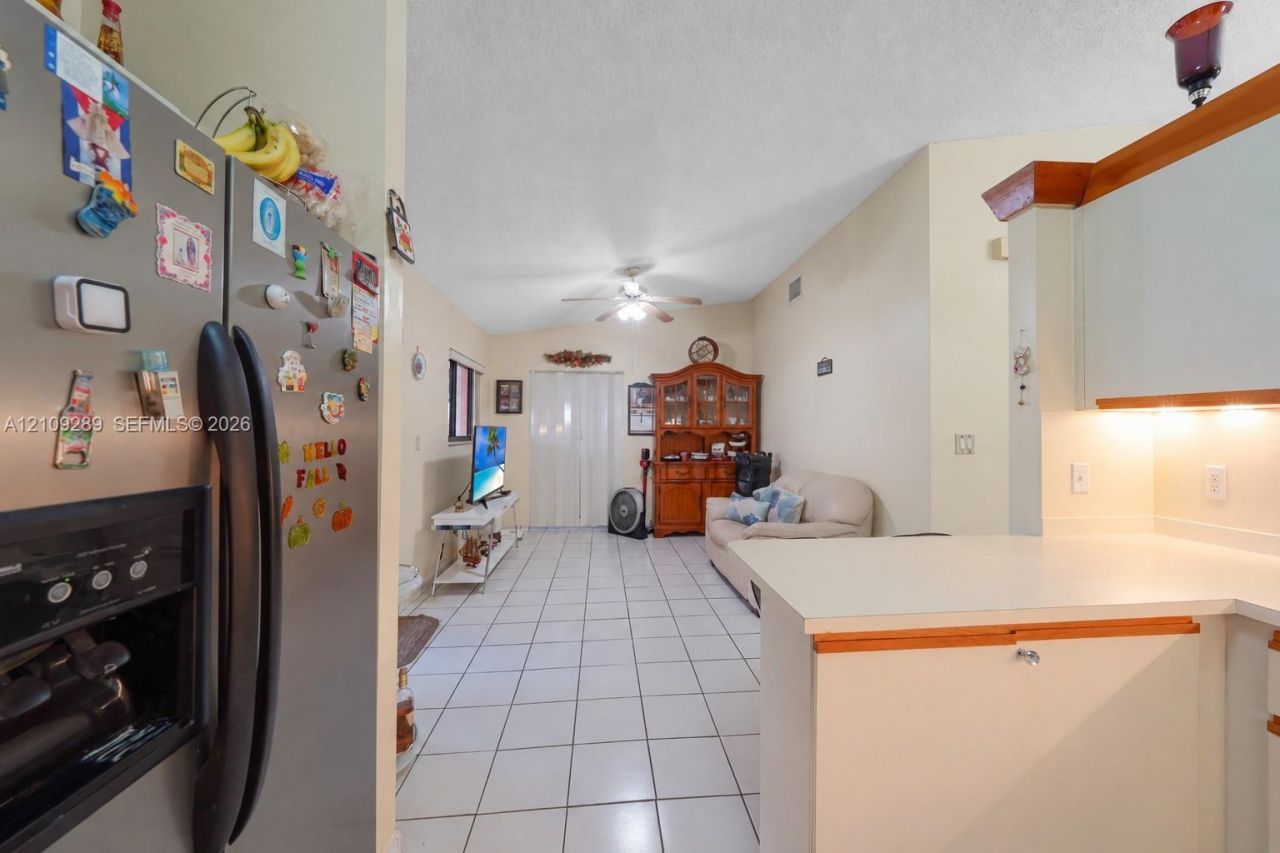 10241 NW 125th St , Hialeah Gardens, FL 33018 Photo