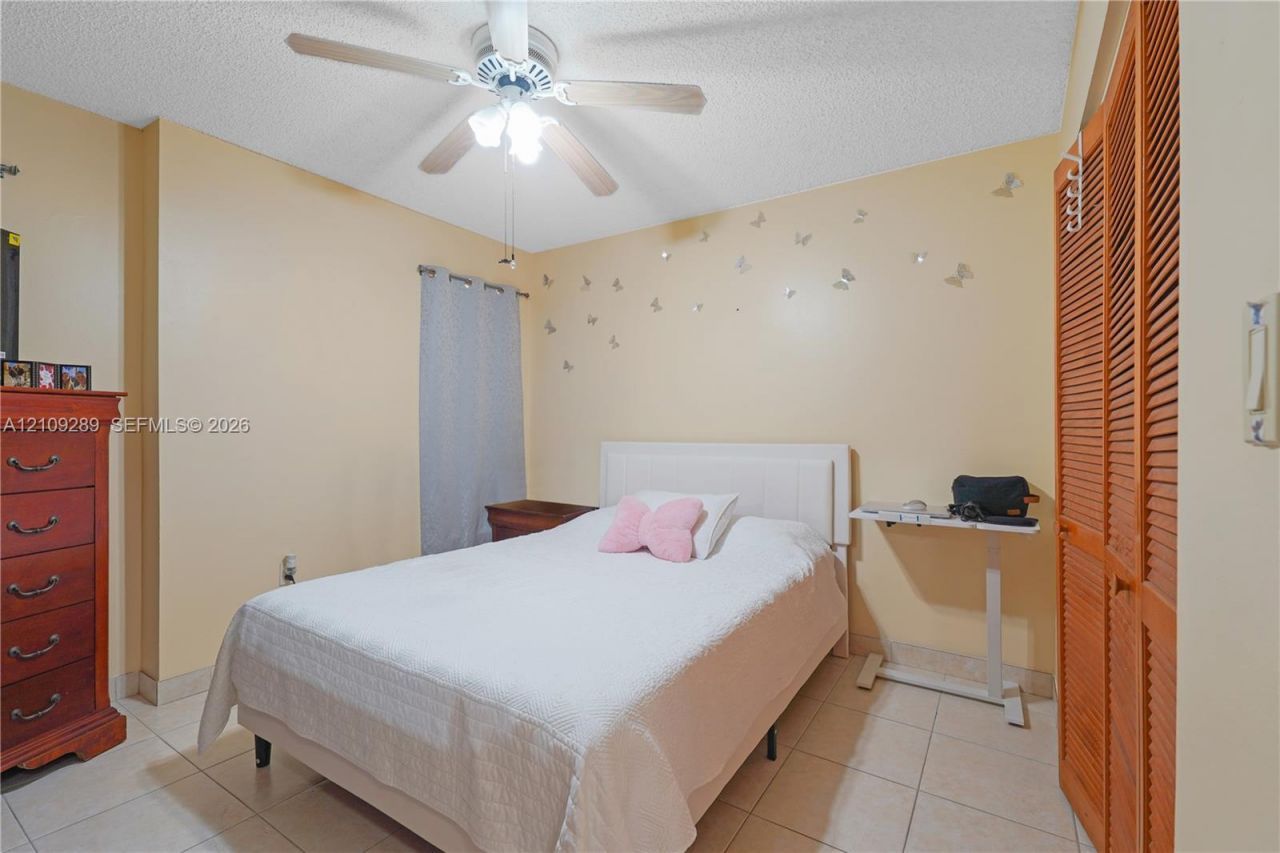 10241 NW 125th St , Hialeah Gardens, FL 33018 Photo