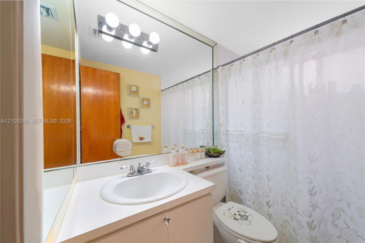 10241 NW 125th St , Hialeah Gardens, FL 33018 Photo