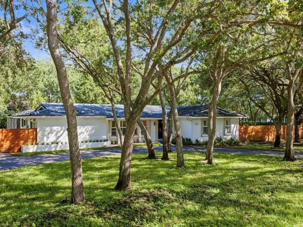 7715 SW 122nd St, Pinecrest, FL 33156