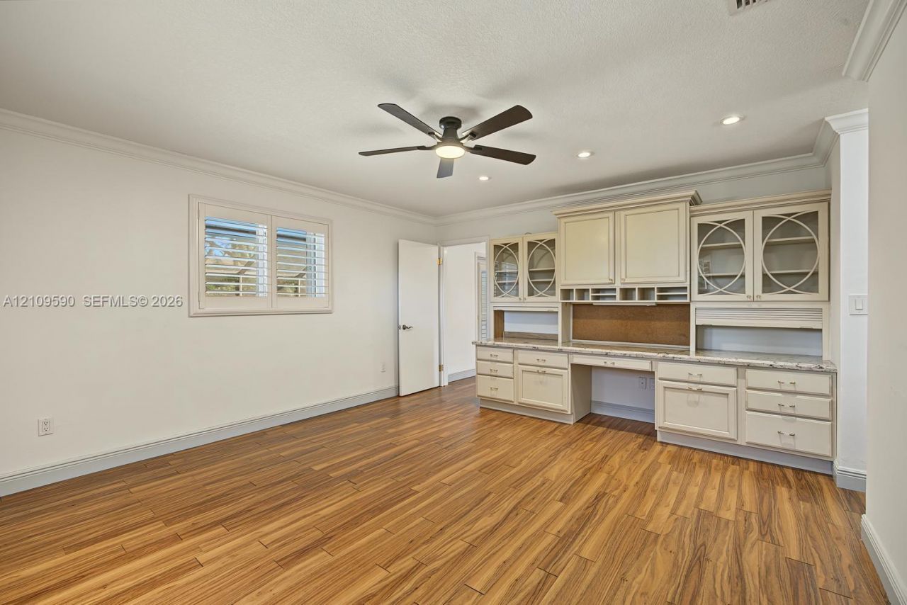7715 SW 122nd St, Pinecrest, FL 33156 Photo