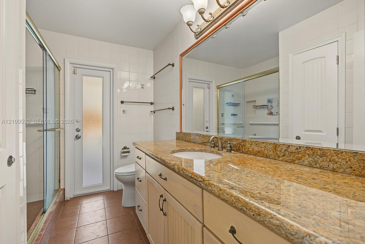 7715 SW 122nd St, Pinecrest, FL 33156 Photo