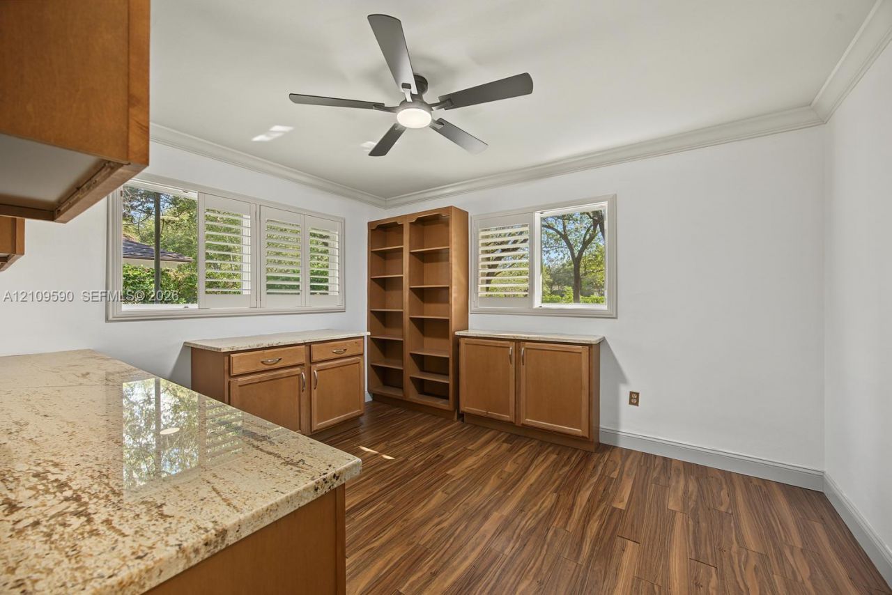 7715 SW 122nd St, Pinecrest, FL 33156 Photo