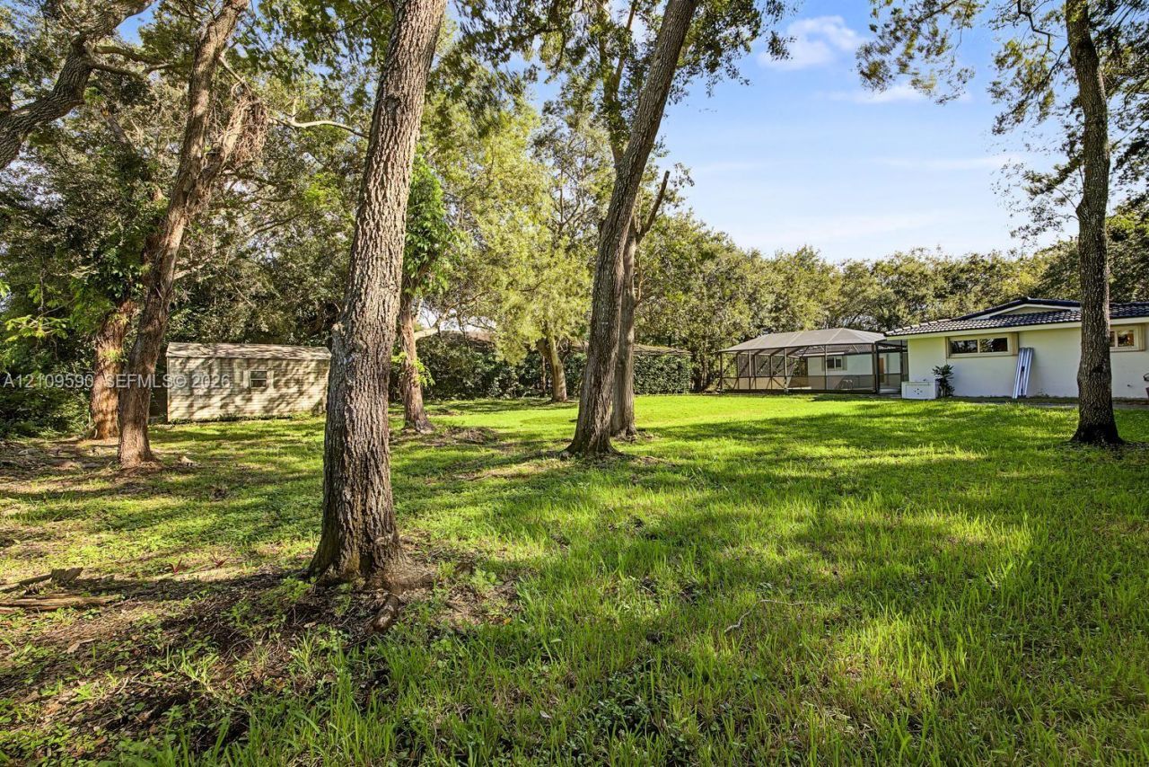 7715 SW 122nd St, Pinecrest, FL 33156 Photo
