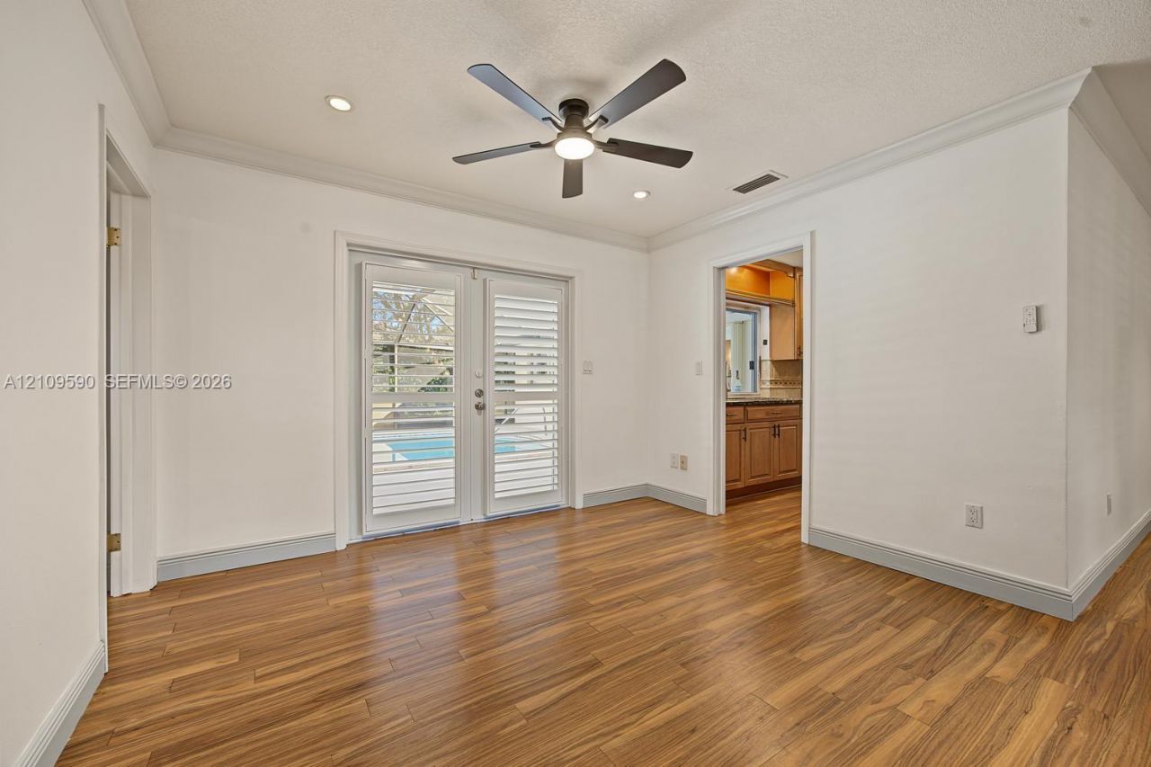 7715 SW 122nd St, Pinecrest, FL 33156 Photo