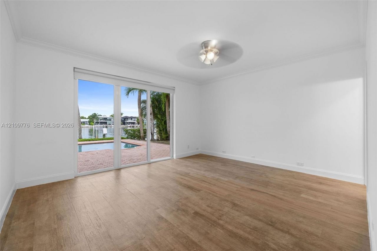 251 N Shore Dr , Unit 251, Miami Beach, FL 33141 Photo