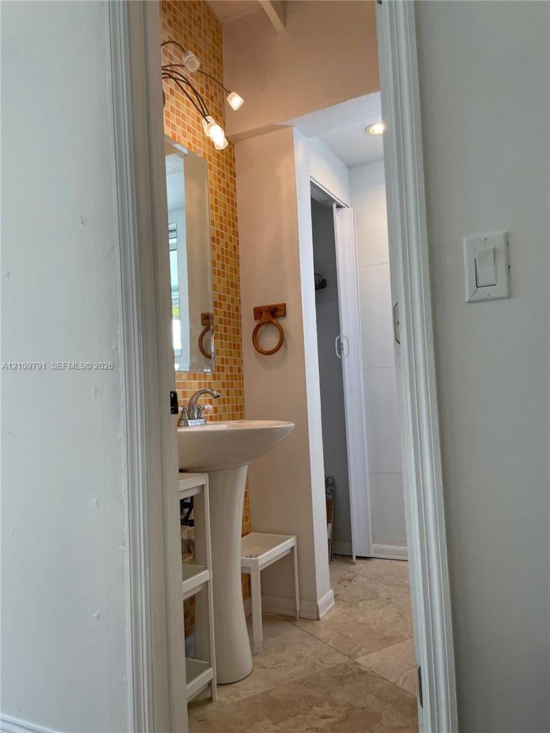 1365 Marseille Dr , Unit 1, Miami Beach, FL 33141 Photo