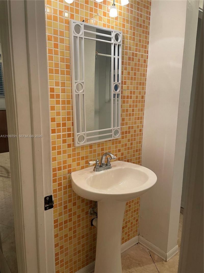 1365 Marseille Dr , Unit 1, Miami Beach, FL 33141 Photo