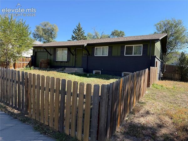 1227 Royale Drive, Colorado Springs, CO 80910