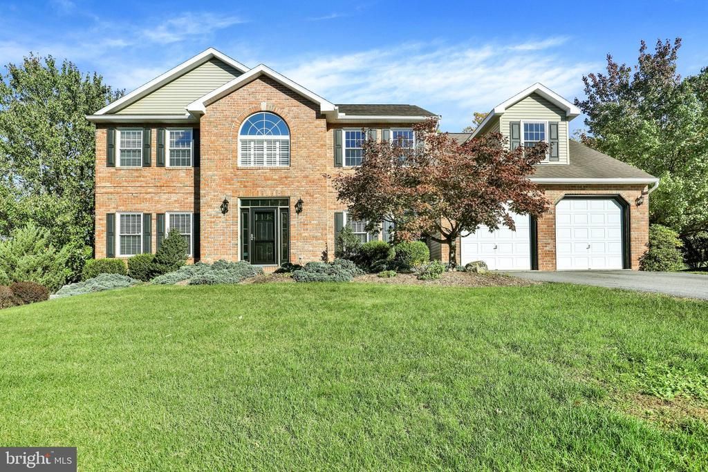 165 ROJA LANE , MERTZTOWN, PA 19539
