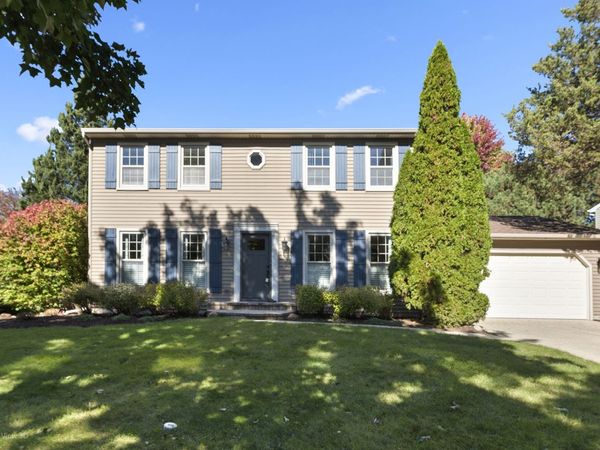 945 E Benton Avenue , Naperville, IL 60540