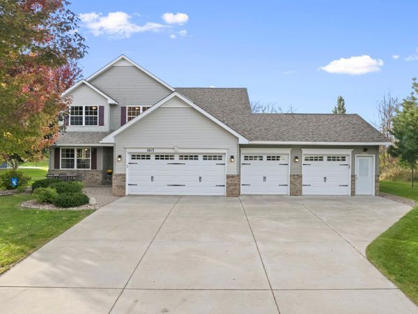 1613 Pinnacle Drive, Dundas, MN 55019