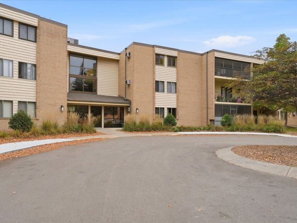 11160 Anderson Lakes Parkway, Unit 101, Eden Prairie, MN 55344