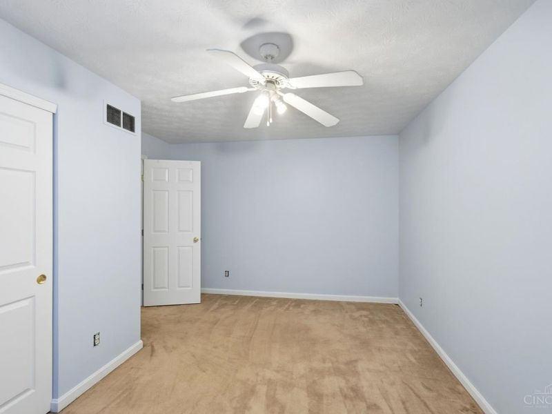 5201 Woodtop Drive, Goshen Township, OH 45140 Photo 33
