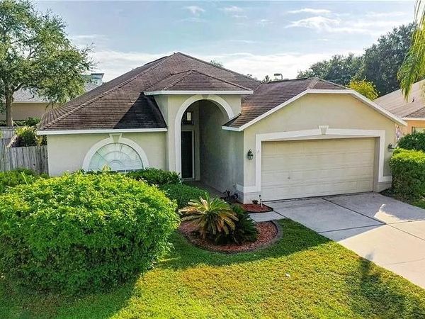 3904 IXORA COURT , RIVERVIEW, FL 33578