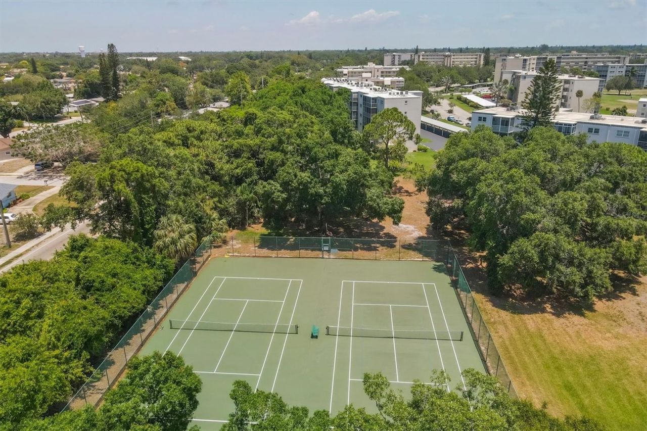 4240 Ironwood Circle Circle, Unit 406AA, Bradenton, FL 34209 Photo