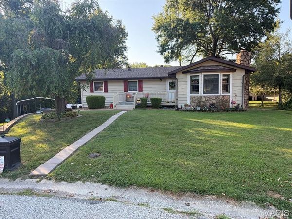 515 Nancy Court, Troy, IL 62294