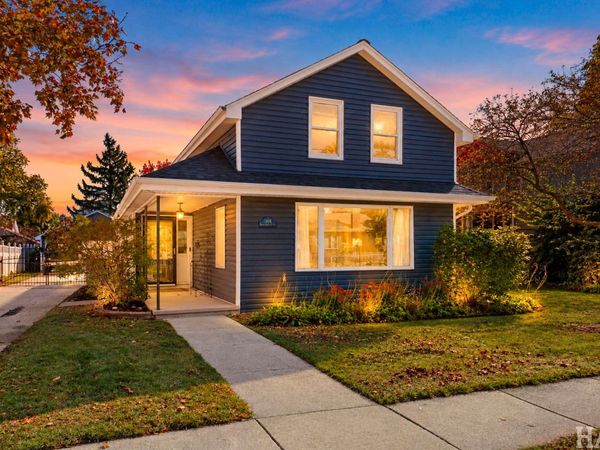 1404 N Green Street , McHenry, IL 60050