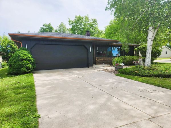 2423 Pershing Ave, Sheboygan, WI 53083