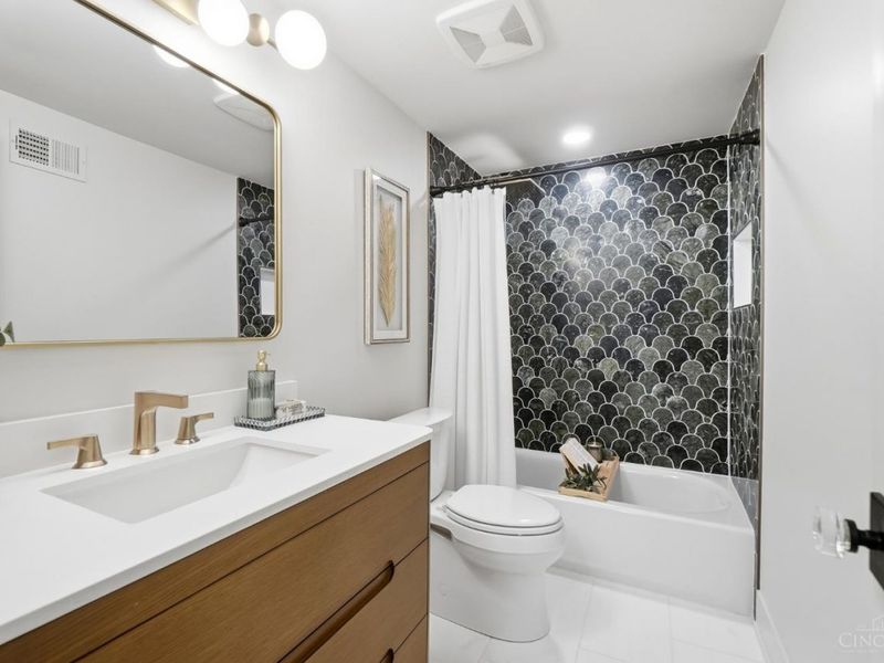 1775 E Mcmillan Street, Unit 2, Cincinnati, OH 45206 Photo 29