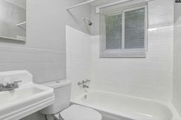 2141 Waverly Street  photo 4