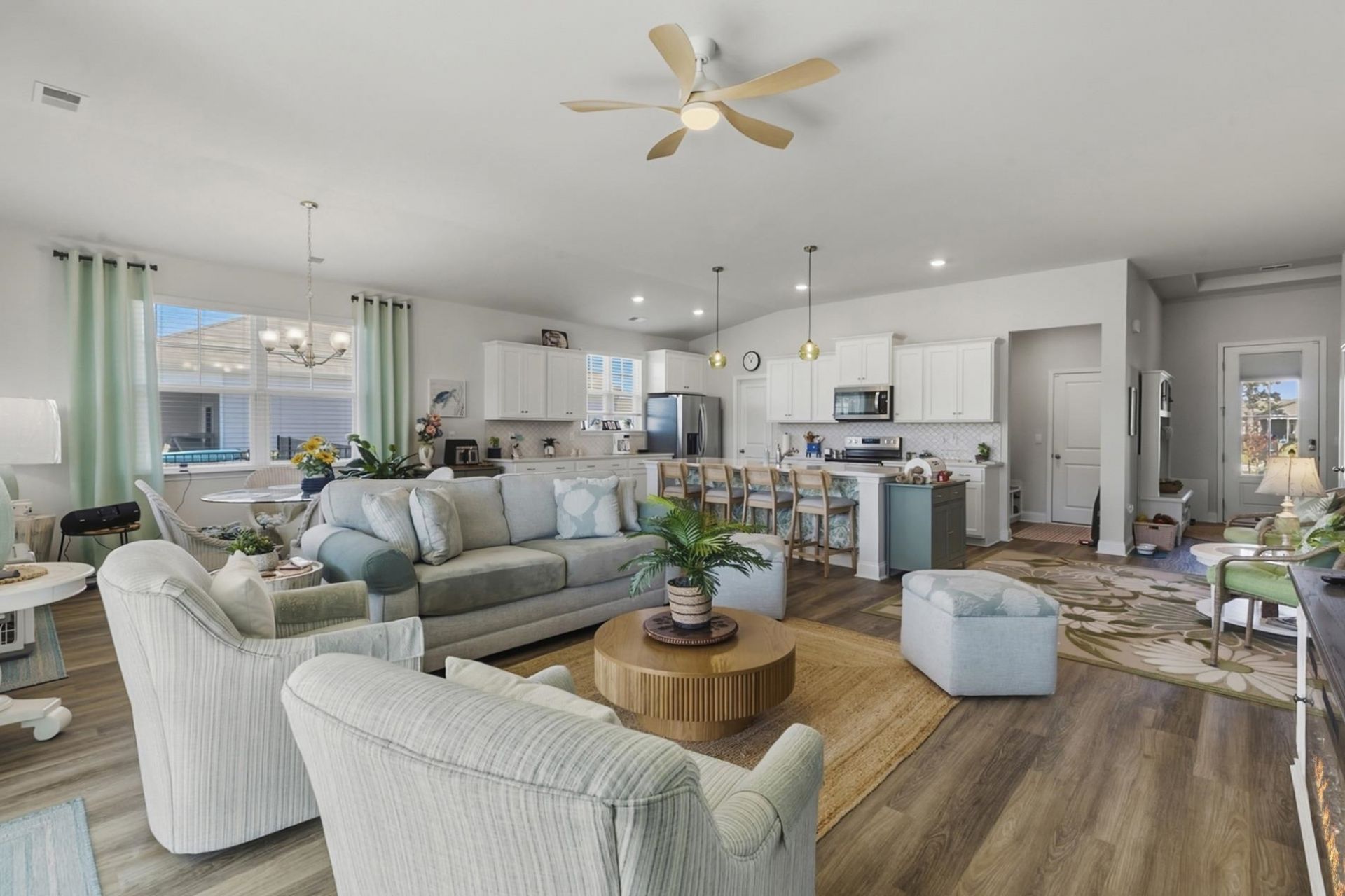605 Coquina Bay Dr.  Photo 10