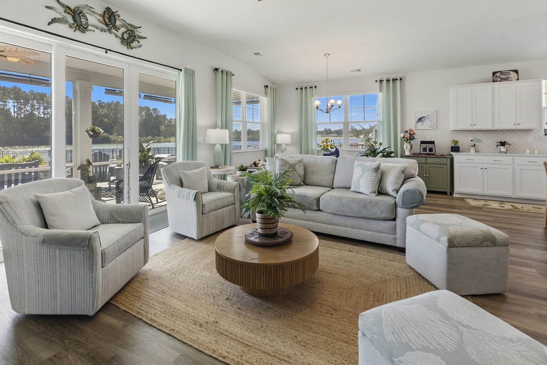 605 Coquina Bay Dr.  Photo 8