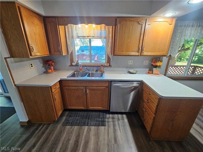 901 Columbia Drive , Amherst, OH 44001 Photo 16