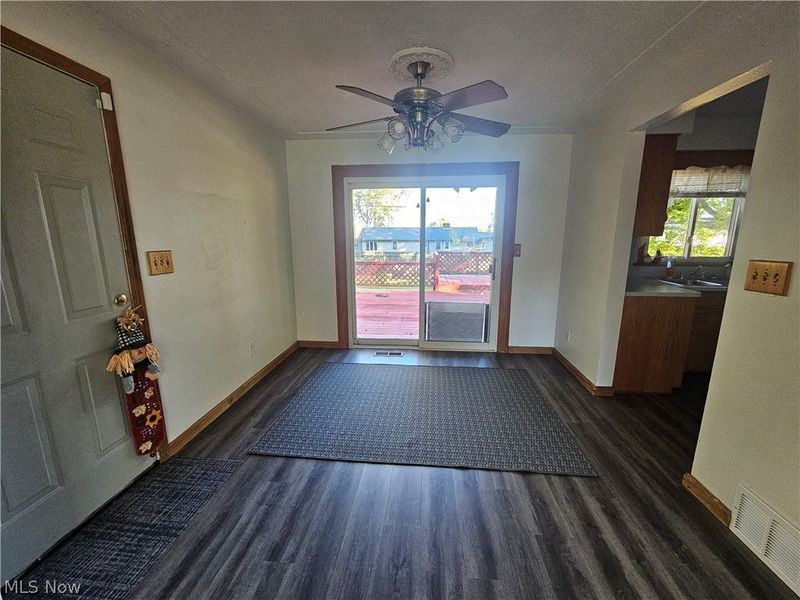 901 Columbia Drive , Amherst, OH 44001 Photo 19