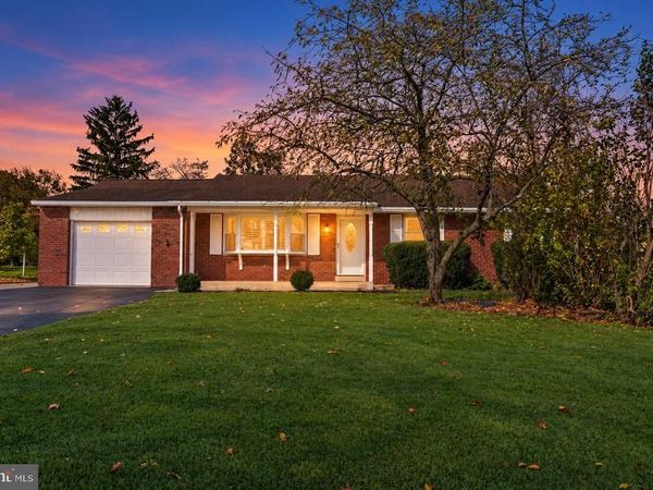 31 OAK STREET, GILBERTSVILLE, PA 19525