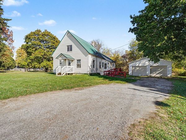 606 S Weaver Avenue, Fremont, MI 49412