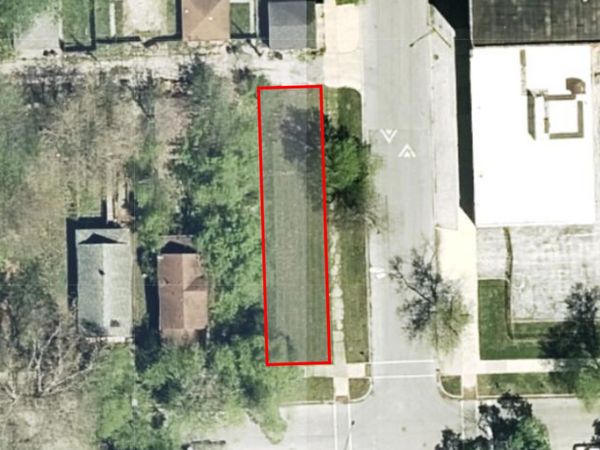 100 W 114th Street , Chicago, IL 60628