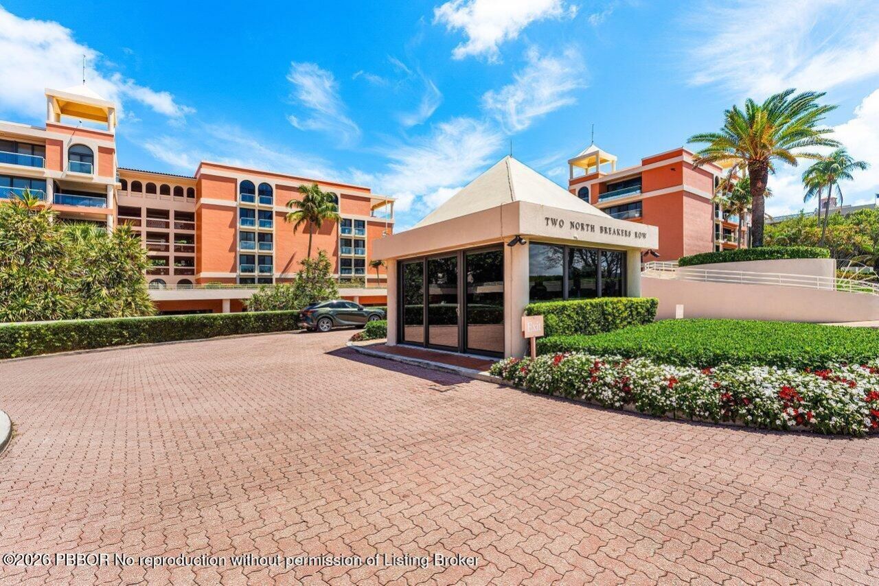 2 N Breakers Row, Unit NPH4, Palm Beach, FL 33480 Photo