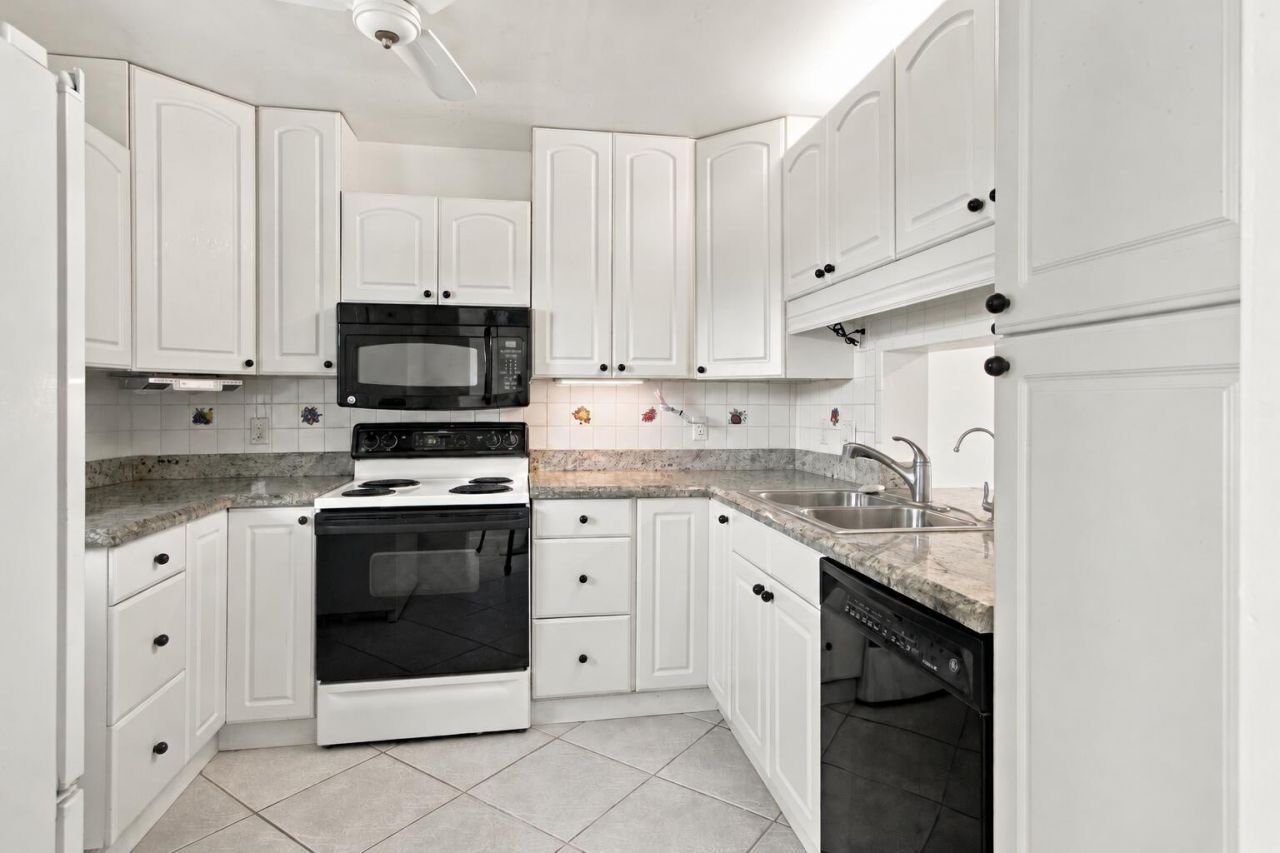 300 NE 26th Avenue, Unit 2100, Boynton Beach, FL 33435 Photo