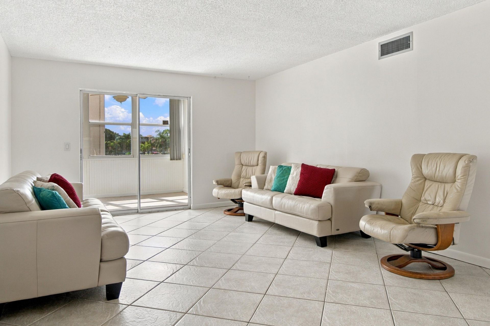 300 NE 26th Avenue, Unit 2100, Boynton Beach, FL 33435 Photo